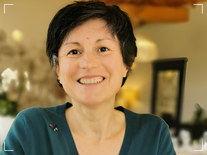 Portrait de Chrystelle Lapierre, fondatrice de Préménopause au top – accompagnement bien-être des femmes après 45 ans